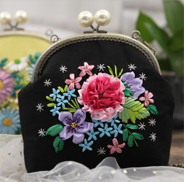 EI -2021 CLUTCHES BAGS FOR WOMEN CS012