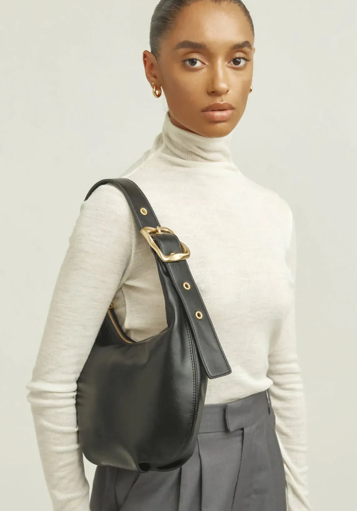 EVERYDAY CROISSANT BLACK